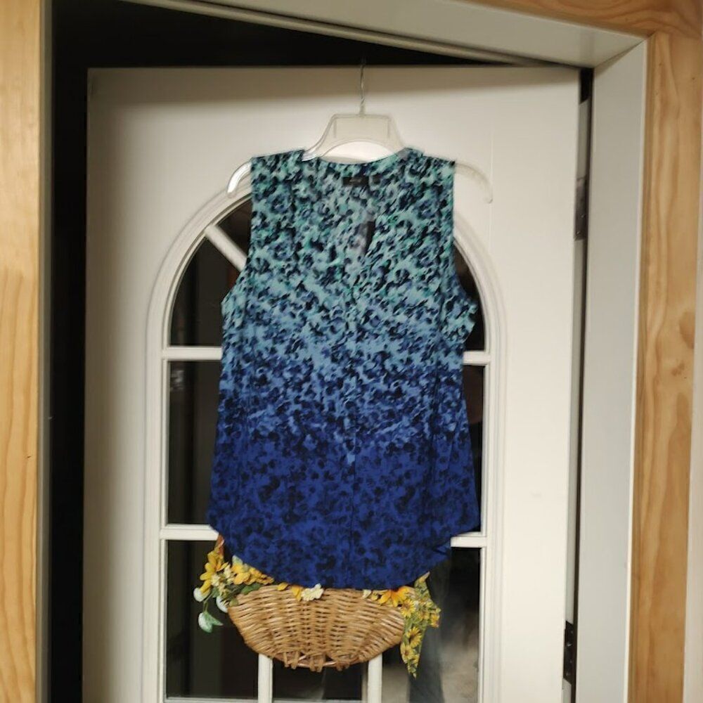 New Apt 9 Blue Green Designed Sleeveless Button Down Blouse Women's L